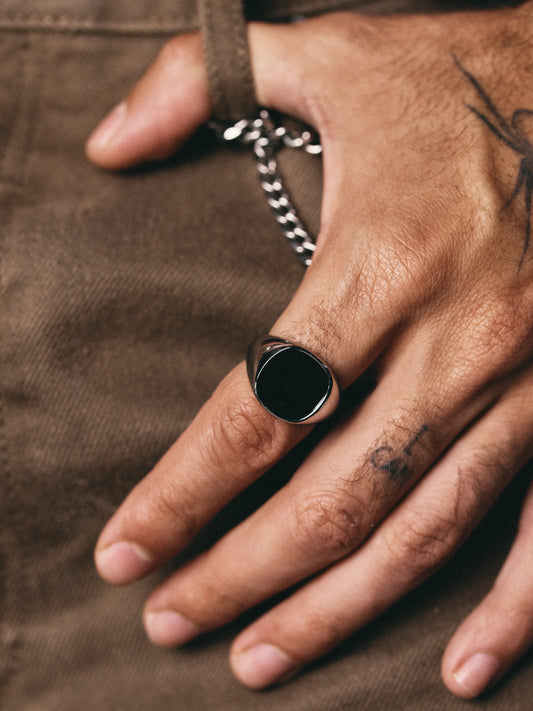 Anillo Nero Plateado