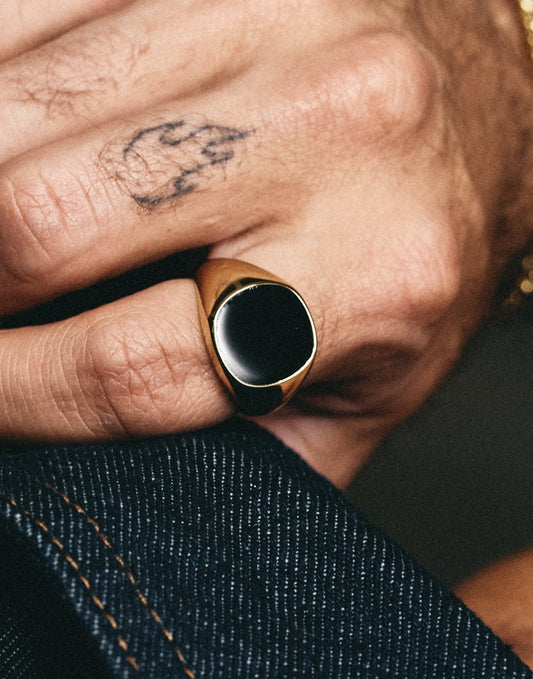 Anillo Nero Dorado